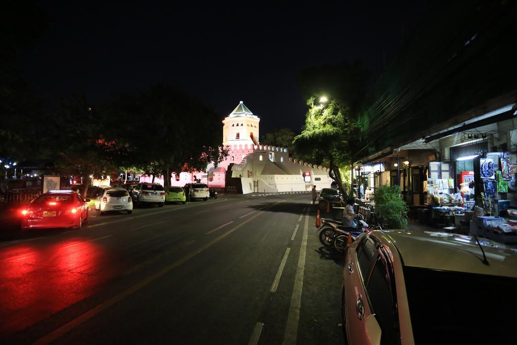 Thara House Hotel Banguecoque Exterior foto